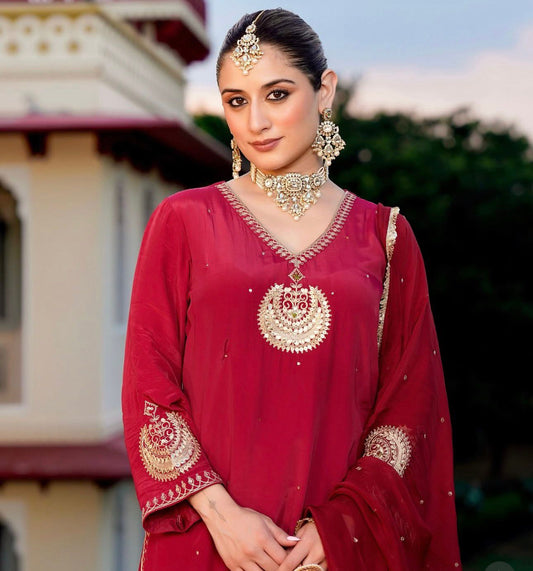 Chinon with attached lining